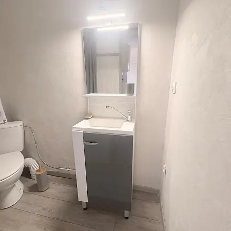 Casa de Férias La Petite Maison à La *