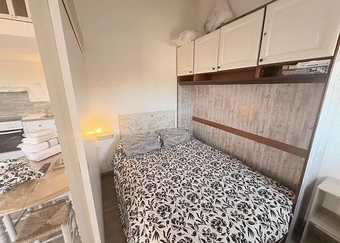 La Petite Maison A La * Ле Баркарес